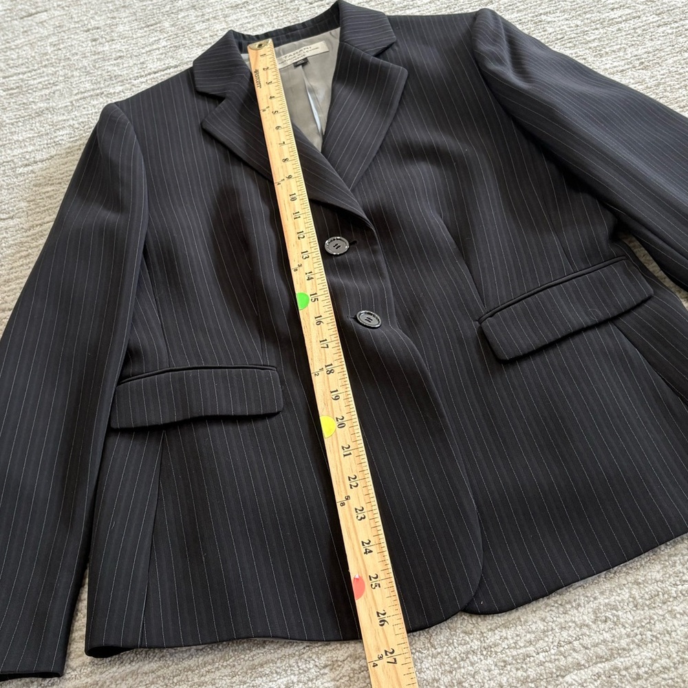 Tahari Arthur S Levine Pinstripe Blazer Womens Petite Size 14, 2 Button Jacket - Picture 10 of 12